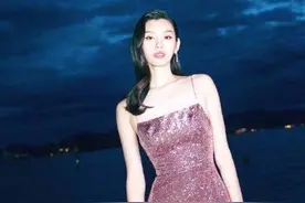 当1米68热巴撞上1米78奚梦瑶，终于见识到赌王儿媳和明星的区别了图片