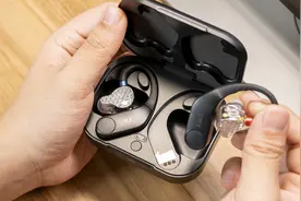 让耳机秒变真无线，真无线发烧配件飞傲UTWS3分享图片