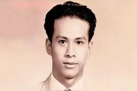 李嘉诚 :15岁辍学初中学历，却21年蝉联香港首富，凭什么？图片