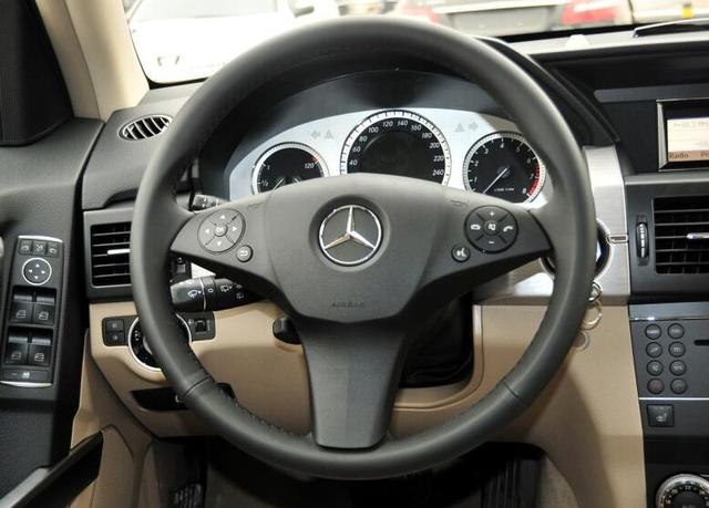 比Q5逼格更高的豪华中型SUV 九万公里的奔驰GLK 16万多能要吗