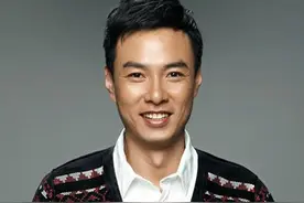 “大少爷”朱铁：与老师一见钟情相爱10年，既是好演员也是好丈夫图片