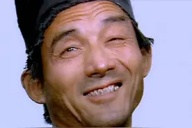 年过八旬卖家产拍新作，看淡得失的老顽童："济公"游本昌又火了图片