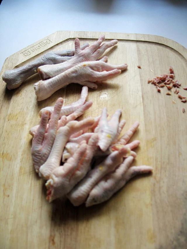 花胶猪骨鸡脚汤 2026年花胶煲猪骨鸡脚的做法