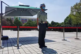 科大纠察：不一样的烟火图片