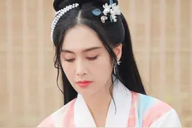 49岁朱茵穿汉服太惊艳！扎双马尾状态似少女，网友：紫霞仙子yyds图片