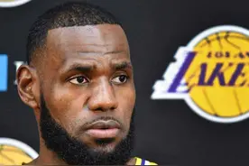 美著名球星指责美警暴力执法，评论区被指“亲中”，“搬去中国”图片