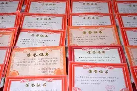 郑州首例五胞胎出生，如今16年过去了，他们现在过咋样？图片