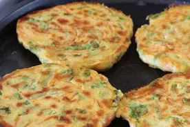 好吃又健康的蔬菜玉米饼，不用去商店买，教你在家轻松做图片