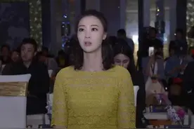 她身上有七颗钢钉，做过两次心脏手术，最后因为病痛退出赛场图片