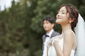 爱一个男人最好的方式，不是默默地付出，而是“选择性满足”图片