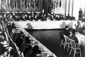 2010年，中国GDP超越日本，西方媒体是如何报道的？图片