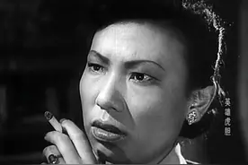 胡敏英《英雄虎胆》演狡诈女匪首，54岁却众叛亲离喝敌敌畏自杀？图片