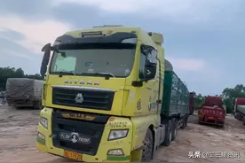 卡车司机割手臂“自残求复磅”才顺利通行，最新进展：当地成立调查组图片