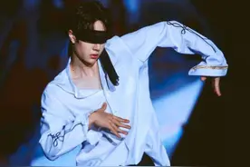 娱乐大闯关#王一博#恭喜啵耶喜提这就是街舞图片