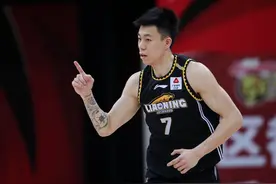 张镇麟携大长腿女友现身厦门街头 网友调侃：高诗岩穿裙子真好看图片