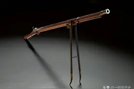 全球昂贵的4把枪：萨达姆的黄金AK价值百万，最贵的1700万图片