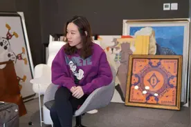 她是雪梨、林珊珊背后的真正推手，小妹的相却有大姐的范图片