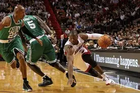 若把球星速度分4个等级：韦德A级，罗斯SS级，SSS级堪称人形超跑图片