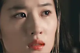 刘亦菲哭戏上热搜，感染力太强惹人疼，网友：哭得我想狠狠亲她图片