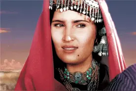 《冰山上的来客》58年，杨排长和阿米尔已去世，假古兰丹姆在国外图片