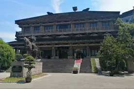 山东到贵州自驾游13：中国酒文化城，茅台一面墙，深圳十套房？图片