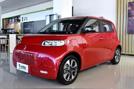 城市代步有一神器，可以快充的高续航电动车，实拍欧拉白猫图片