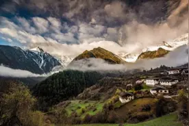 中国唯一“一女侍二夫”的村子，当地风景如画，却仅有22户人家图片