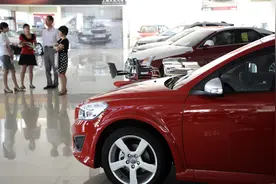 买汽车是年前便宜，还是年后更划算，如何挤光车价里的水分？图片