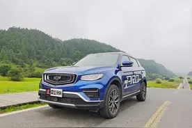 试驾博越PRO：空间 智能化表现出色，坐进去就想唱歌是怎么回事？图片
