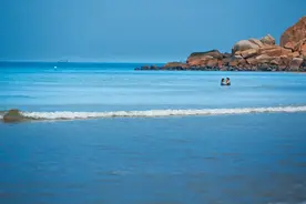 不如一起去广东看海吧，总有一个小岛能让你暂时做梦图片
