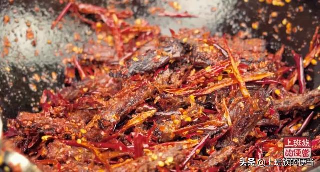 牛肉最过瘾的吃法,教你做超正宗冷吃牛肉,用手撕着吃