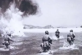 美国大兵在睡袋里被俘，他摸了摸志愿军的棉裤，已经冻成了冰块图片