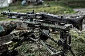 兔子的撕布机：中国MG42通用机枪图片