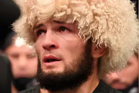 普京再次力挺小鹰！退役后有望成为政府官员图片