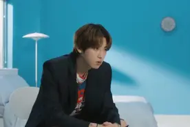 EXO灿烈被交往3年的女友爆出轨，铁粉不怕锤，喜欢即相信视频封面