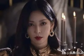 韩剧《顶楼》金素妍神级演技令人震撼！一张脸两种表情图片