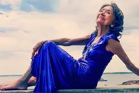 102岁印度美人，8岁练瑜伽，打破世界纪录，年轻时拥有大长腿图片