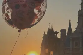 别让平淡的生活，耗尽你所有的向往图片