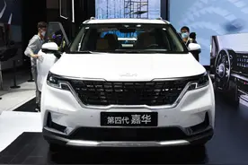 起亚推出国内首台MPV，2.0T+8AT+双12.3英寸大屏，能挑战GL8吗？图片