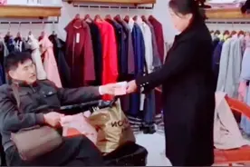 消费观有别！朱之文携太太购平价大衣，儿媳一条腰带抵其100倍图片