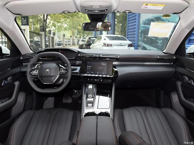 不到20万买标致508！211马力、轴距超过2米8，獠牙灯真帅