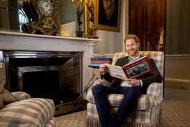 哈里王子童心大起，为英国形象托马斯小火车录制开场白图片