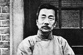 鲁迅玩伴闰土：57岁因穷困病逝，留下五子，如今后代完成华丽蜕变图片