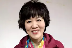 世界排坛第一个“五连冠”，郎平挂帅，11连胜，巾帼不必让须眉图片
