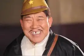 杜旭东：丑角反派深入人心，娶到美娇妻，对漂亮女儿又心疼又愧疚图片