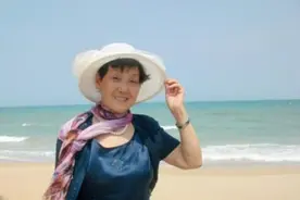 她，丈夫出轨，女儿自杀，74岁东山再起，成千万富豪，凭啥？图片