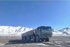 特种兵年终考核，不经意曝光我军第三代战术卡车！堪比西方精锐图片