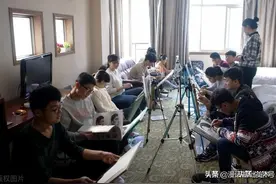 美术生大都是希望通过美术高考这条路圆个本科梦图片