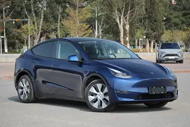 特斯拉Model Y首试：对不起，我不推荐大家跟风买图片