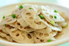 莲藕应该买脆的还是买糯的？幸好内行人提醒，血糖高的人别买错了图片